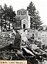 Foto della propaganda della R.S.I. dopo il bombardamento alleato al cimitero dell'Arcella e al Tempio della Pace. (Oscar Mario Zatta) 1